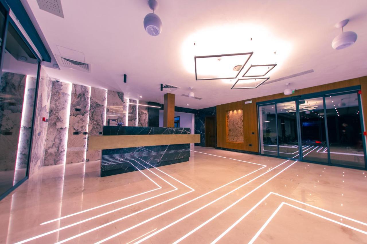 Hotel Aura Unirii Alba Iulia Buitenkant foto
